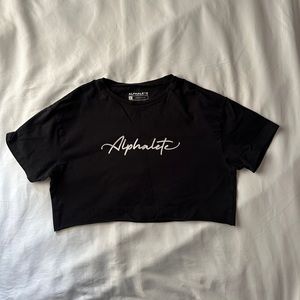 Alphalete lifestyle crop top
